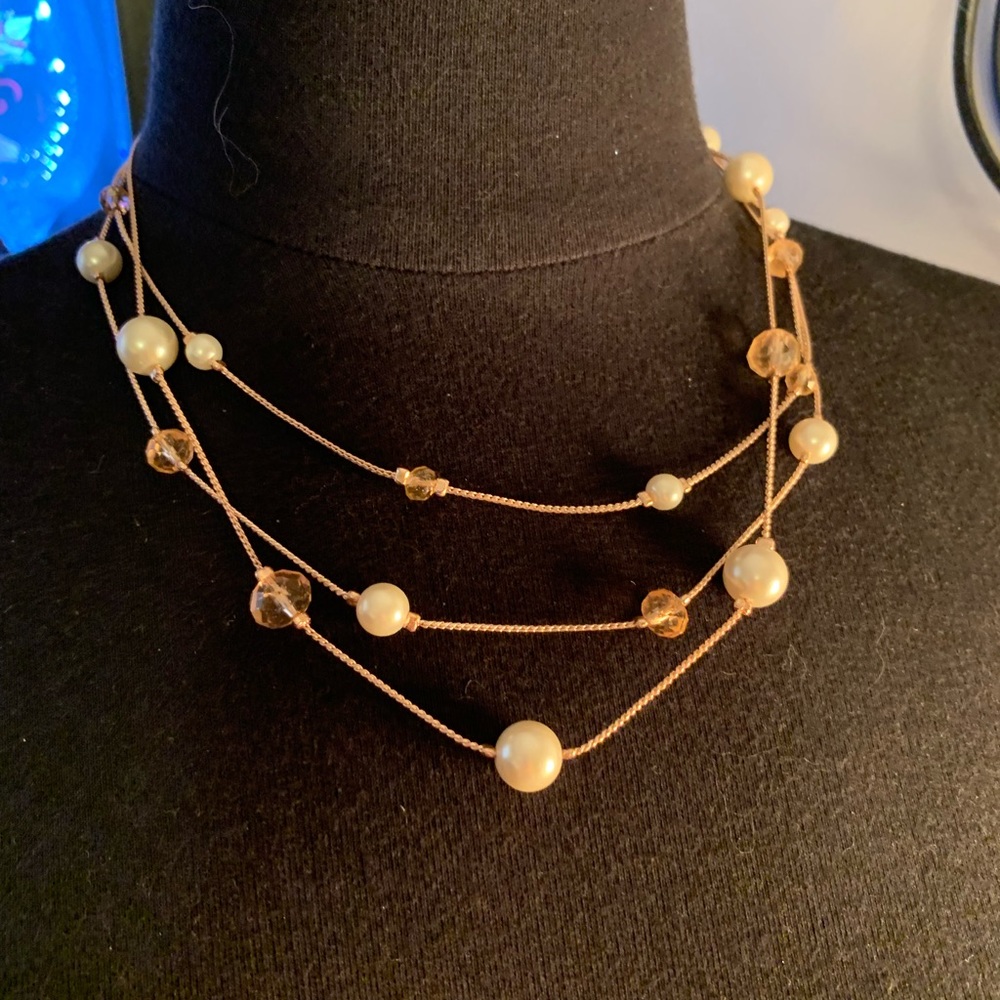 Rose Gold Pearl Necklace